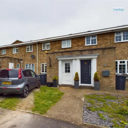 Rent this 3 bed house on 5 Barry Walk in Brighton, BN2 0HP