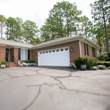 Image 2 - 3 Deerwood Lane, Pinehurst, NC 28374, USA - House for sale