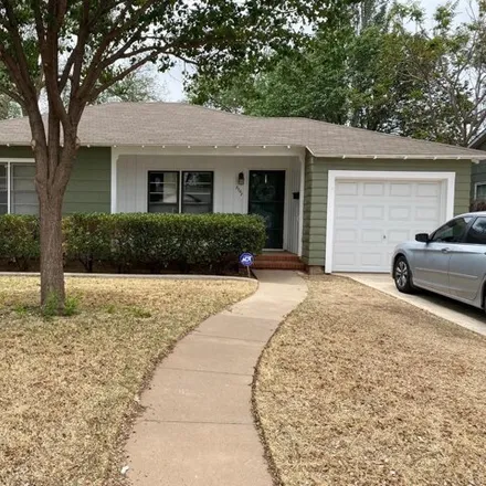 Rent this 2 bed house on 2707 28th Street in Lubbock, TX 79410