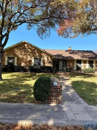 Rent this 4 bed house on 985 Clint Smith Drive in Duncanville, TX 75137