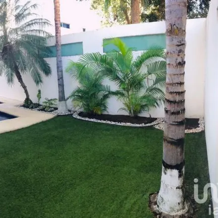 Buy this 3 bed house on Boulevard Cumbres in 77560 Cancún, ROO