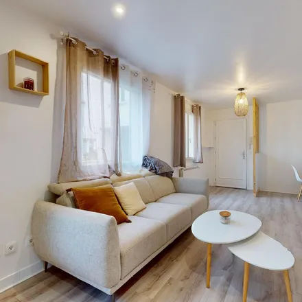 Rent this 1 bed apartment on 67 Rue de Stalingrad in 78500 Sartrouville, France
