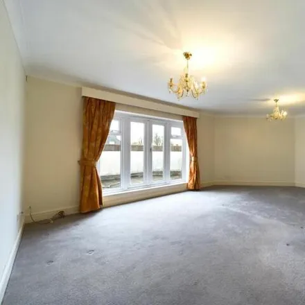 Image 2 - Marsh Lane, Whitchurch Lane, London, HA8 6QZ, United Kingdom - Apartment for sale