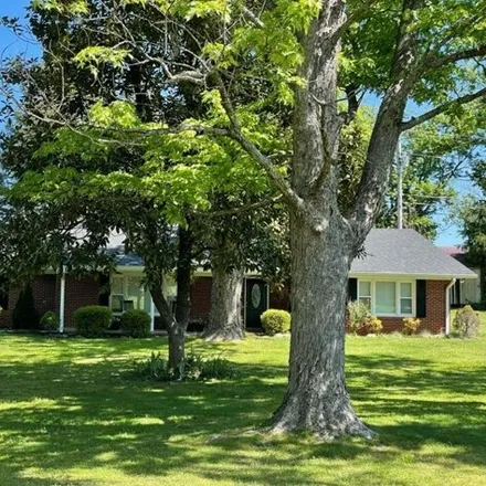 Buy this 3 bed house on 172 Powell Street in Livingston, TN 38570