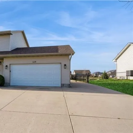 Buy this 4 bed house on 690 27th Street Southeast in Altoona, IA 50009