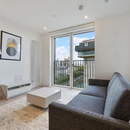 Image 1 - Friary Road, London, W3 6ZE, United Kingdom - Apartment for rent