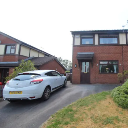 Buy this 3 bed duplex on Havercroft Close in Wigan, WN3 6UJ