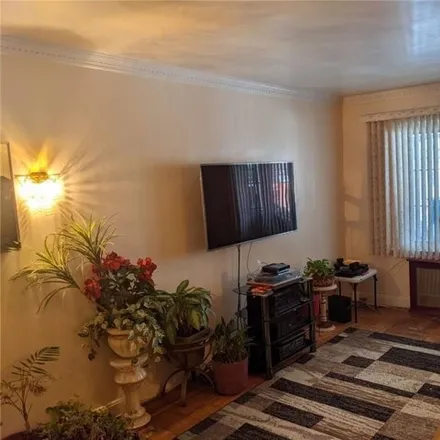 Buy this studio house on 1263 Ryder Street in New York, NY 11234