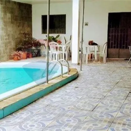 Buy this 4 bed house on Rua Nossa Senhora do Bonfim in Santos Dumont, Maceió - AL