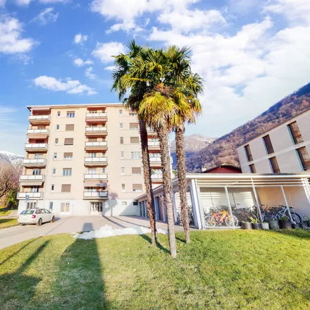 Image 1 - Via Mulino Rosso, 6517 Arbedo-Castione, Switzerland - Apartment for rent