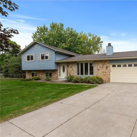 Image 3 - 12576 73rd Avenue North, Maple Grove, MN 55369, USA - House for sale