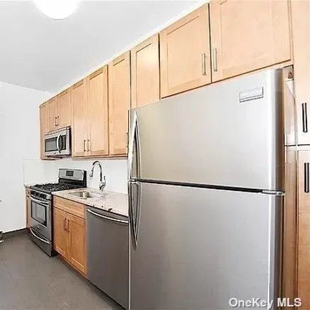 Image 3 - 44-07 Queens Blvd Unit 2, Sunnyside, New York, 11104 - Apartment for rent