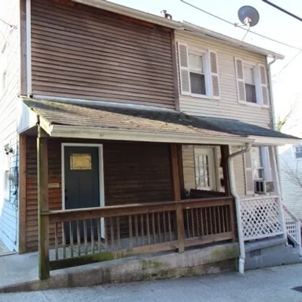 Buy this 3 bed house on 28 Hudson St in Phillipsburg, New Jersey