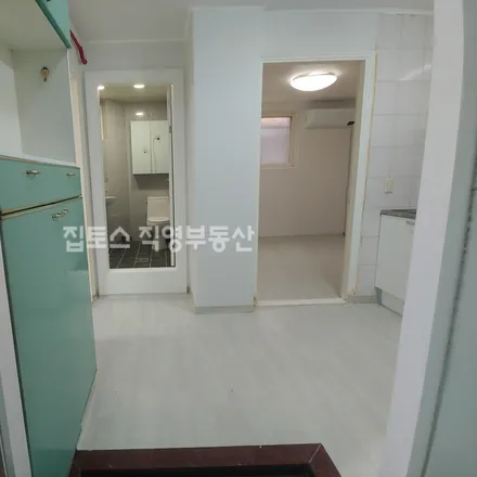 Rent this 2 bed apartment on 서울특별시 서초구 양재동 257-7