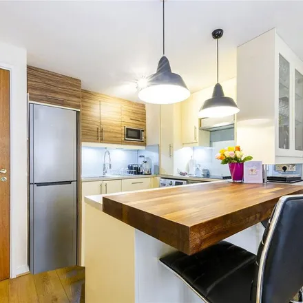 Rent this 1 bed apartment on 104 Portman Gate in London, NW1 6LW
