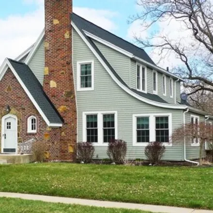 Buy this 3 bed house on 35 South la Vista Boulevard in Lakeview, Battle Creek