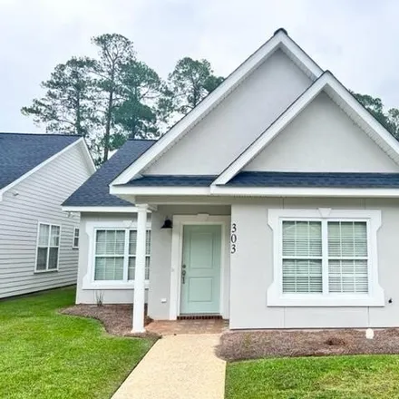 Buy this 3 bed house on 299 Summercreek Cove in Thomasville, GA 31792