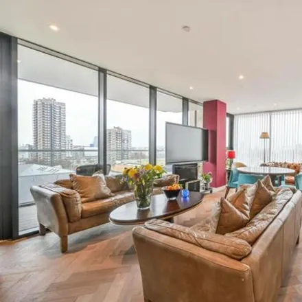 Buy this 2 bed apartment on Counter House in 5 Quayside, London