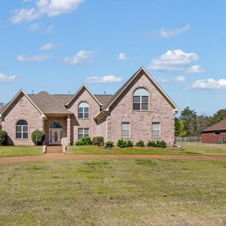 Buy this 5 bed house on 3125 Marcia Louise Drive in Southaven, MS 38672