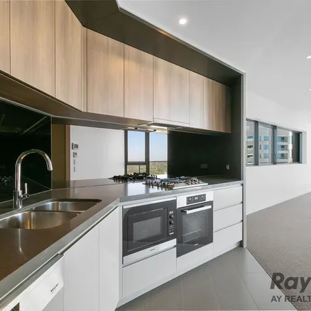 Image 8 - St Leonards Square, 480 Pacific Highway, St Leonards NSW 2065, Australia - Apartment for rent