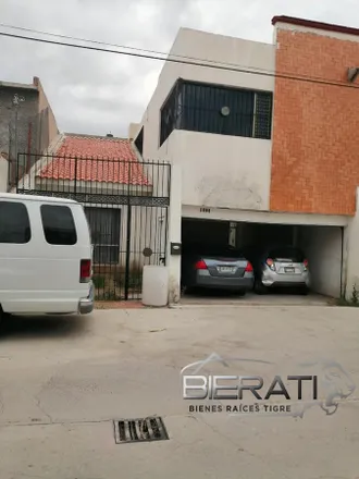 Buy this studio house on Calle Valle de Versalles in 32320 Ciudad Juárez, CHH