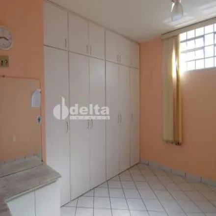 Rent this 5 bed house on Avenida Professor José Inácio de Souza in Brasil, Uberlândia - MG