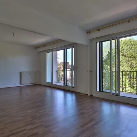 Rent this 4 bed apartment on 19 Boulevard du 14 Juillet in 10000 Troyes, France