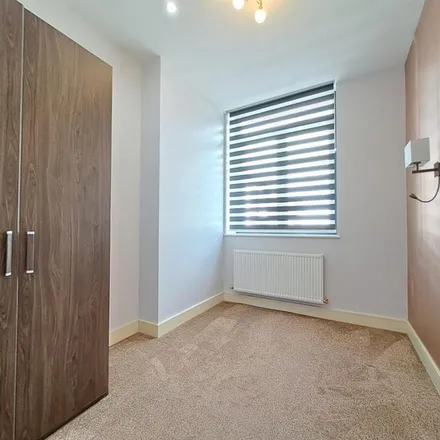 Rent this 2 bed apartment on Lancaster Road in Oakleigh Park, London