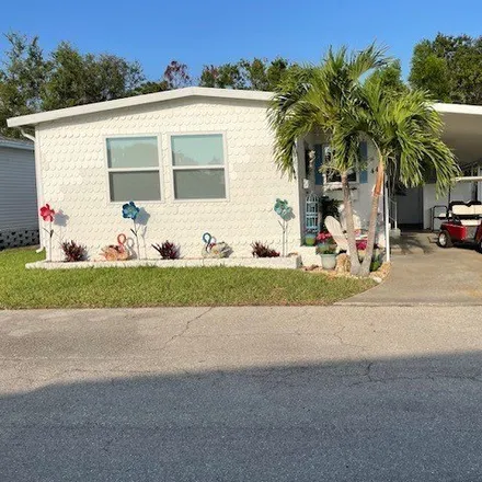 Buy this studio apartment on 31 Impala Court in Lee County, FL 33912