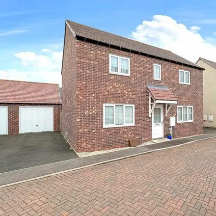 Buy this 4 bed house on Yarrow Road in Bodicote, OX15 4SP