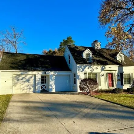 Rent this 2 bed house on 4394 Sheridan Drive in Royal Oak, MI 48073