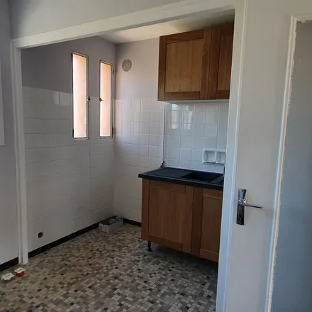 Rent this 5 bed apartment on 4 Place de l'Hôtel de Ville in 07000 Privas, France