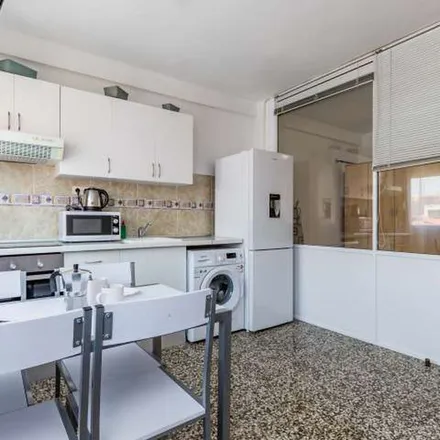 Image 3 - Carrer d'Escalante, 304, 46011 Valencia, Spain - Apartment for rent