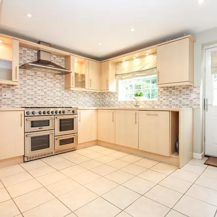 Image 2 - Orchard Close, Eye, IP23 7DW, United Kingdom - Townhouse for rent