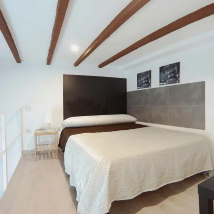 Rent this studio room on Agencia Tributaria - Administración de Villaverde-Usera in Calle de los Almendrales, 35