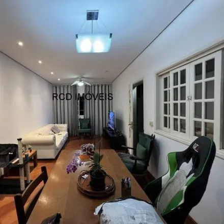 Buy this 3 bed house on Rua Doutor Joaquim Gomes de Souza 65 in Butantã, São Paulo - SP
