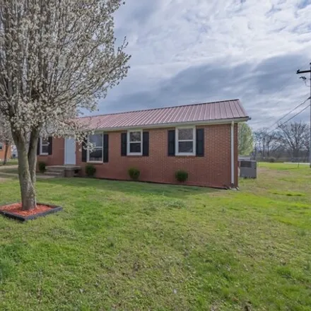 Buy this 3 bed house on 151 River Drive in Fayetteville, TN 37334