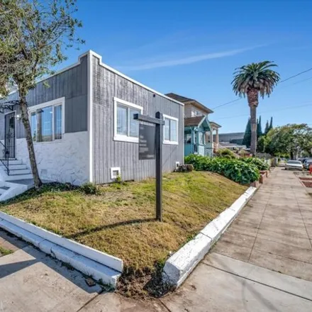 Buy this 2 bed house on 8401 Plymouth Street in Oakland, CA 94621