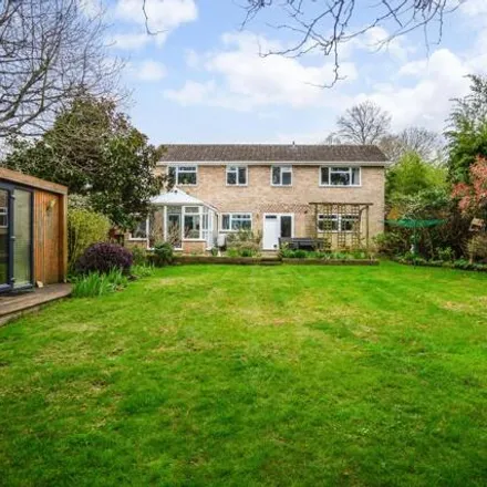 Image 5 - Willow Gardens, Liphook, GU30 7HY, United Kingdom - House for sale