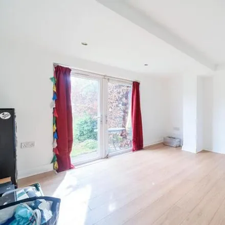Image 7 - Well House Avenue, Leeds, LS8 4BY, United Kingdom - Duplex for sale