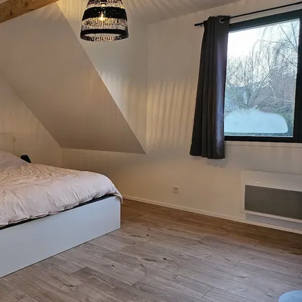 Rent this 4 bed house on 78860 Saint-Nom-la-Bretèche