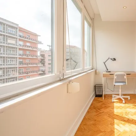 Rent this 6 bed room on Avenida de Roma 5 in 1000-302 Lisbon, Portugal