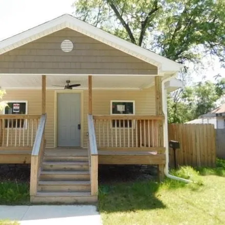 Buy this 4 bed house on 3677 Amherst Street in Des Moines, IA 50313