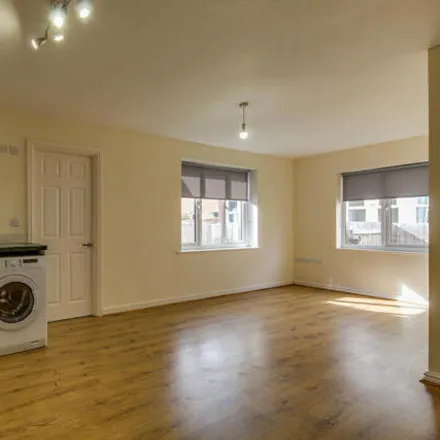 Image 2 - Katherine House, 10-12 Ebury Road, Nottingham, NG5 1BB, United Kingdom - Apartment for sale