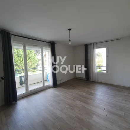 Image 9 - 2 Rue Pierre Curie, 77680 Roissy-en-Brie, France - Apartment for rent