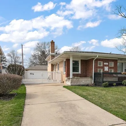 Buy this 3 bed house on 10408 Tripp Avenue in Oak Lawn, IL 60453