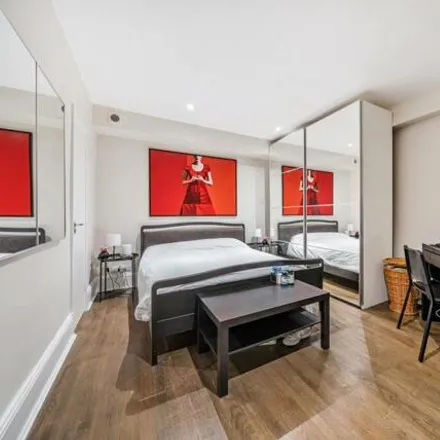 Image 5 - Alameda House, 100 Sydney Street, London, SW3 6NR, United Kingdom - Apartment for rent