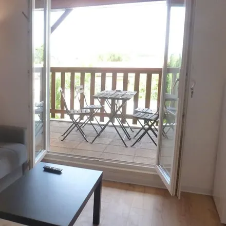 Rent this 1 bed apartment on Chasseneuil-du-Poitou in Piste Cyclable Piscine-Gare, 86360 Chasseneuil-du-Poitou