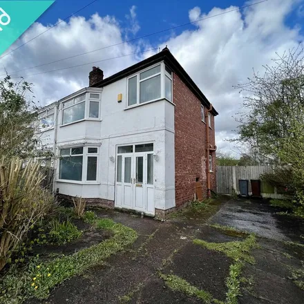 Rent this 3 bed duplex on Longford Road in Manchester, M21 9SQ