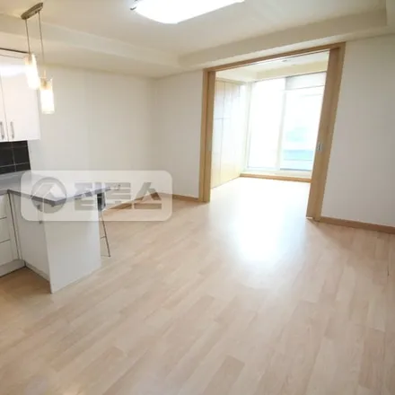 Rent this 1 bed apartment on 서울특별시 강남구 역삼동 662-12